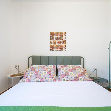 Profumi Di Sicilia - Fontane Bianche Apartment Bagian luar foto