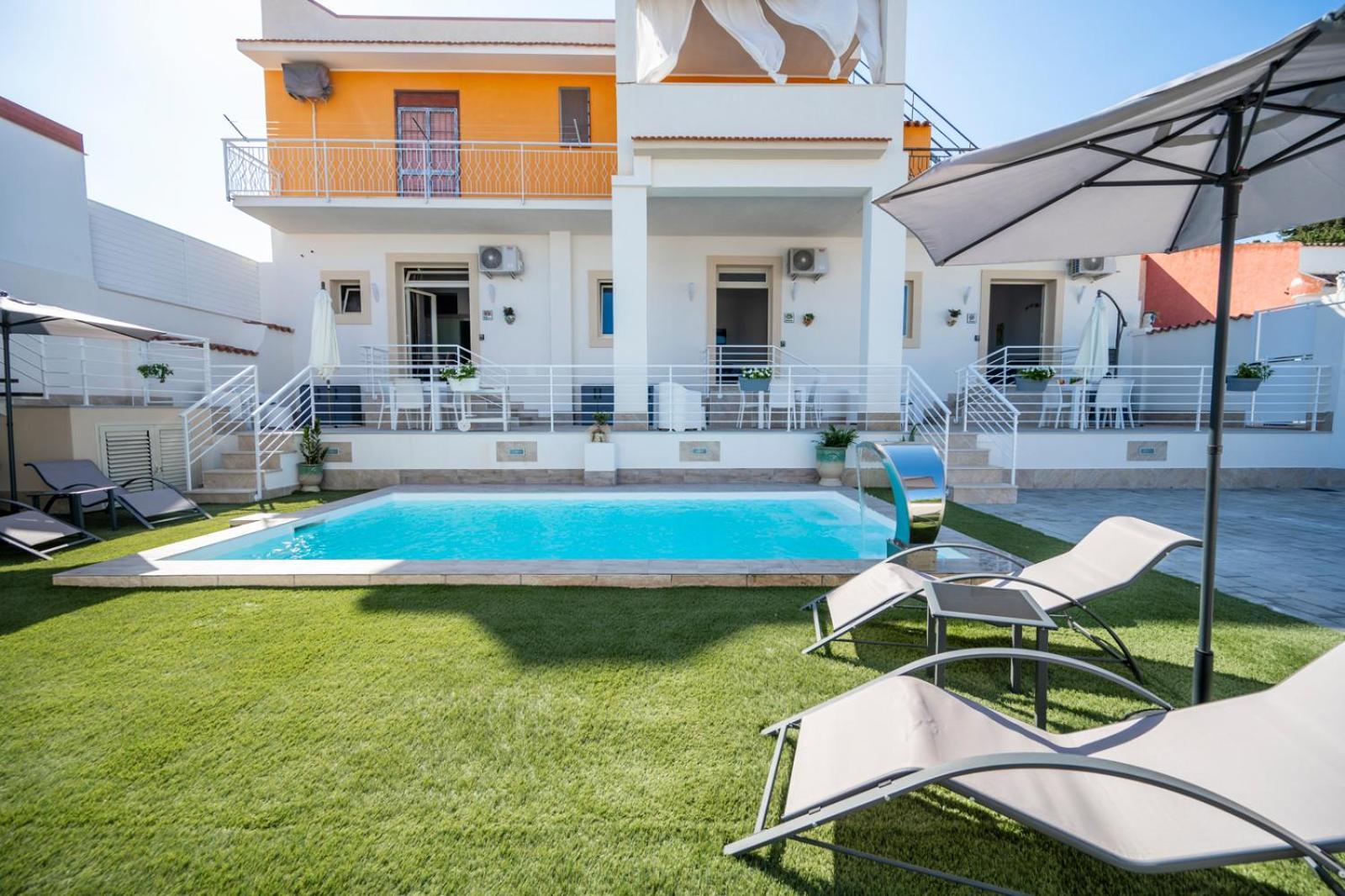 Profumi Di Sicilia - Fontane Bianche Apartment Bagian luar foto