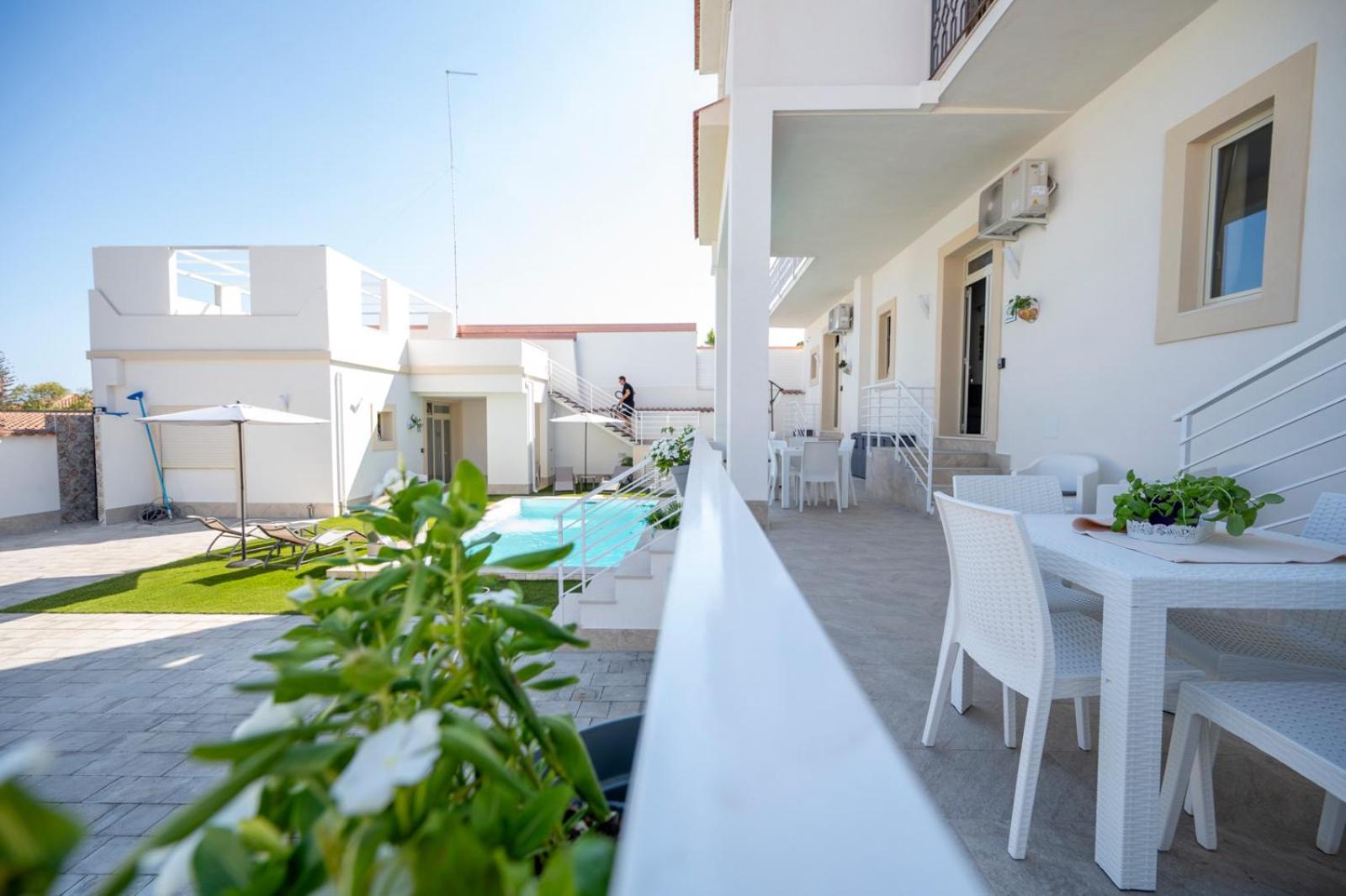 Profumi Di Sicilia - Fontane Bianche Apartment Bagian luar foto